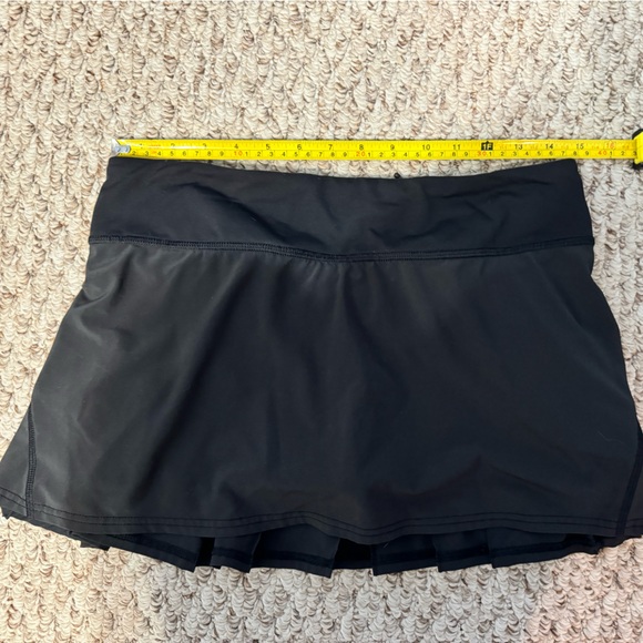 EUC Lululemon Pace Setter Skirt - Black - 6 - Picture 13 of 13